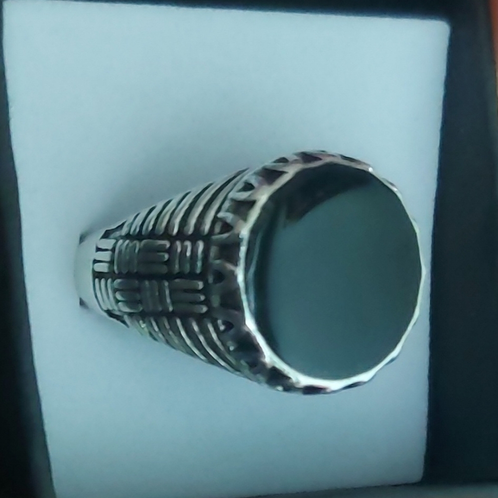 Silver and Black Statement Ring - Picture 8 of 8